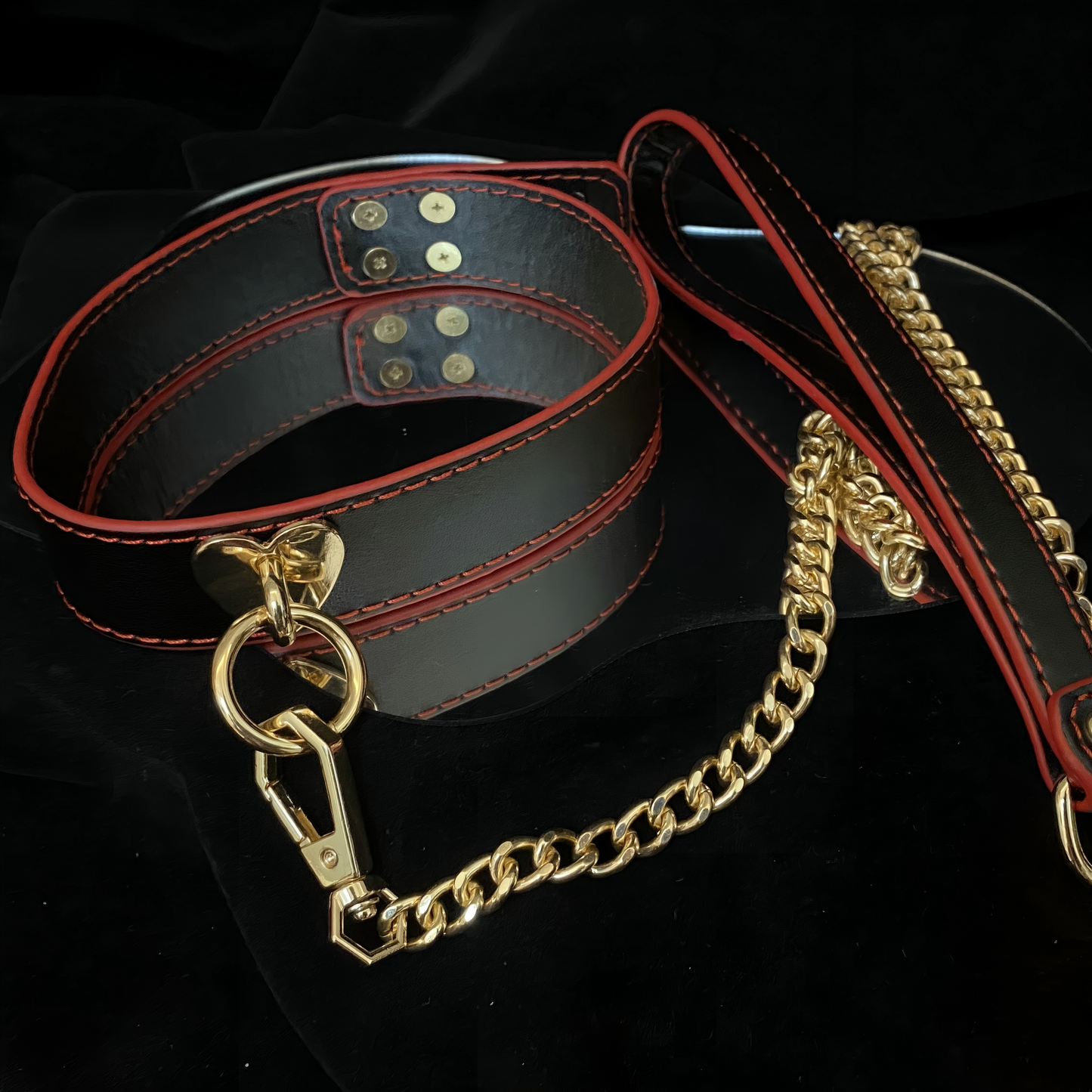 Pet Play Collar Choker with Leash BTC002 – Black & Red PU Leather BDSM Accessory for Couples and Cosplay
